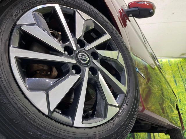 �y����16�C���`�A���~�z�C�[���z�O�ςɃ}�b�`���������A���~�z�C�[���𑕒����Ă���܂��B�e��ЊO�A���~�z�C�[����A�X�^�b�h���X�^�C�����戵�����Ă���܂��B���񂲑��k����������