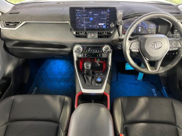 RAV42.0 アドベンチャー オフロードパッケージ II 4WD