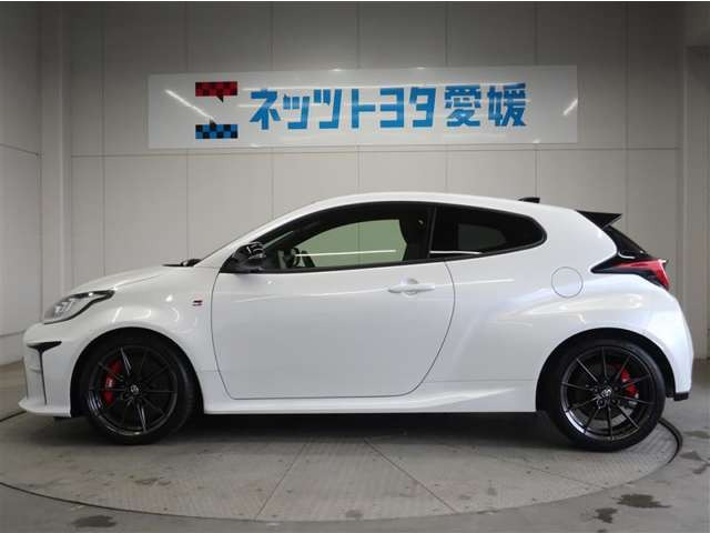 ヤリス