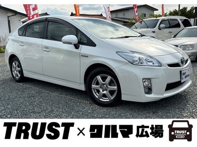 プリウス1.8 S