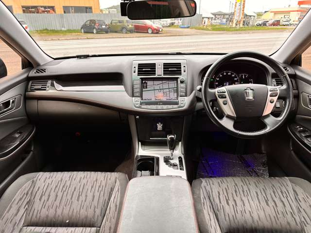 クラウンアスリート2.5 i-Four 4WD