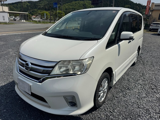 セレナ2.0 ハイウェイスター 4WD