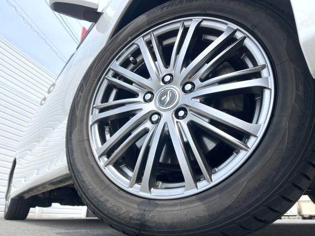 �y17�C���`�A���~�z�C�[���z�O�ςɃ}�b�`�����A���~�z�C�[���𑕒����Ă���܂��B�e��A���~�z�C�[����A�X�^�b�h���X�^�C�����戵�����Ă���܂��B���񂲑��k����������