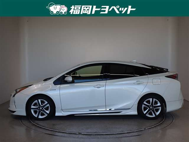 プリウス1.8 S