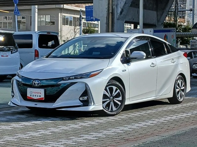 プリウスPHV1.8 A