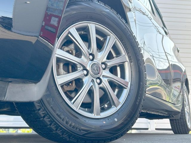 �y14�C���`�A���~�z�C�[���z�O�ςɃ}�b�`�����A���~�z�C�[���𑕒����Ă���܂��B�e��A���~�z�C�[����A�X�^�b�h���X�^�C�����戵�����Ă���܂��B���񂲑��k����������