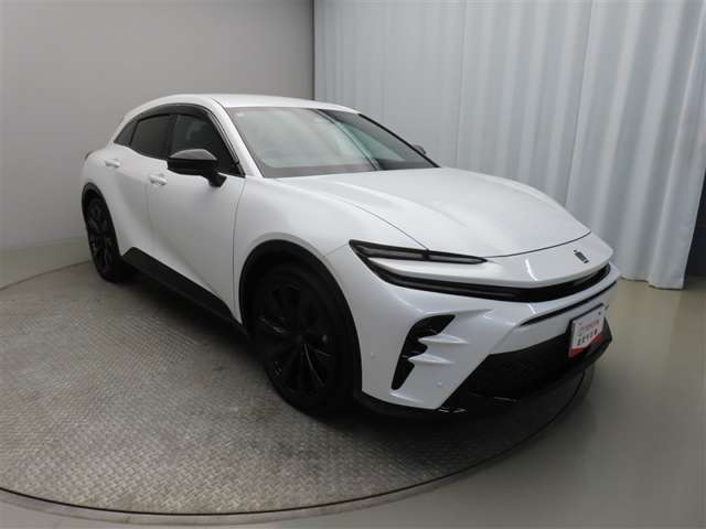クラウンスポーツ2.5 Z E-Four 4WD