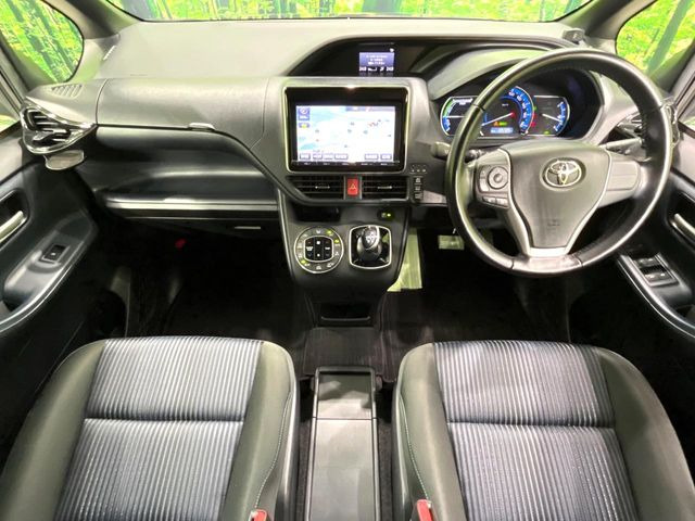 ヴォクシー1.8 ハイブリッド ZS