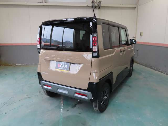 デリカミニT プレミアム 4WD