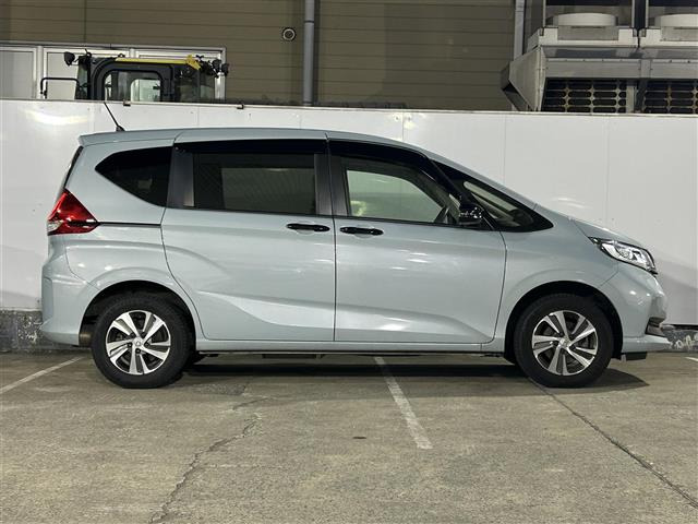 フリード+1.5 ハイブリッド G ブラックスタイル 4WD