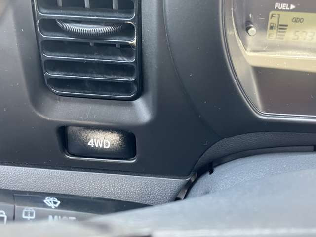ハイゼットカーゴデラックス ハイルーフ 4WD