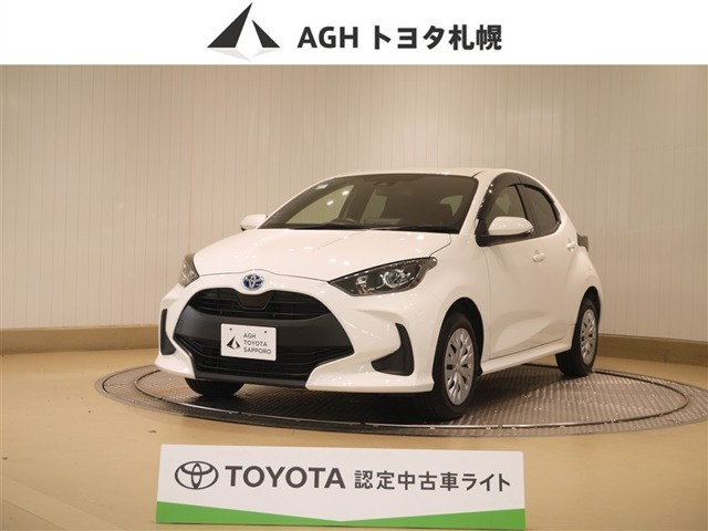 ヤリス1.5 ハイブリッド X E-Four 4WD