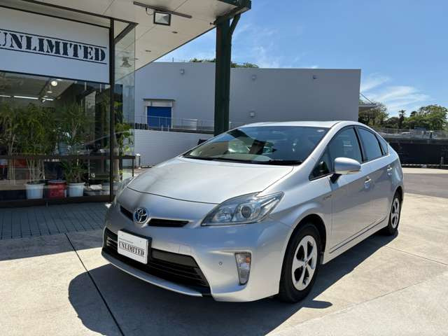 プリウス1.8 S