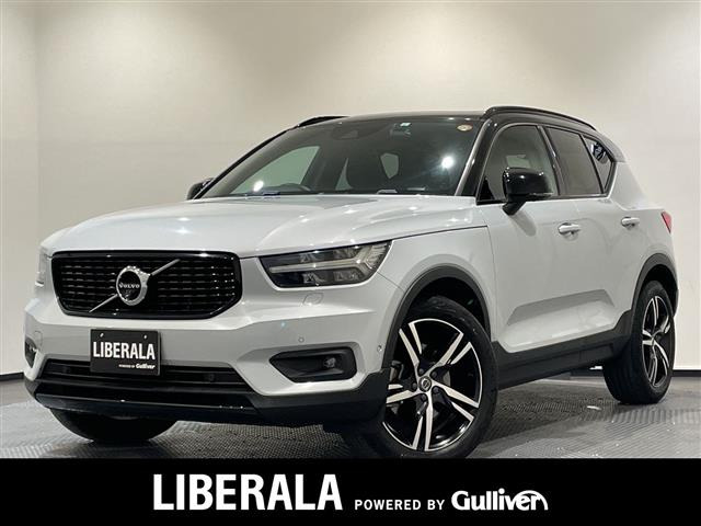 XC40B4 AWD Rデザイン 4WD