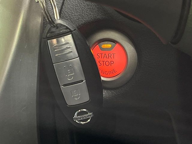 �yHonda�X�}�[�g�L�[�z�J�o����|�P�b�g�ɓ��ꂽ�܂܂ł��h�A�̎{���E�������\�ȃX�}�[�g�L�[�𑕔��B�G���W���̃I���E�I�t�����J�M�����o���K�v����������Ƃ��Ă��֗��ł���