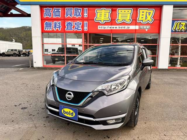 ノート1.2 e-POWER メダリスト FOUR 4WD