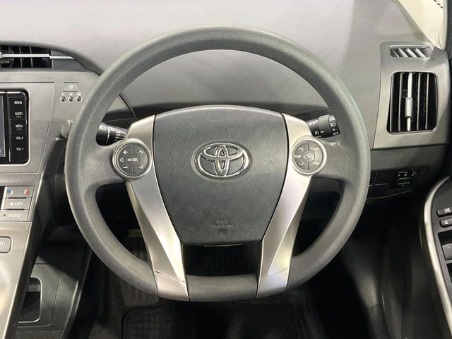 �y�X�e�A�����O�X�C�b�`�z�^�]���A�O������ڐ������炷���ƂȂ��A�I�[�f�B�I���̑��삪�\�ȕ֗��@�\!���S&���K�ȃh���C�u�����o���Ă���܂���