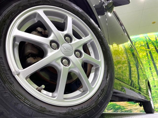 �y����14�C���`�A���~�z�C�[���z�O�ςɃ}�b�`���������A���~�z�C�[���𑕒����Ă���܂��B�e��ЊO�A���~�z�C�[����A�X�^�b�h���X�^�C�����戵�����Ă���܂��B���񂲑��k����������