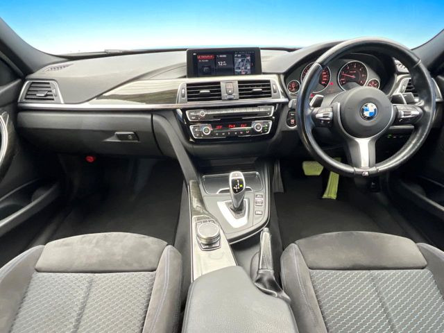 3シリーズセダン320d Mスポーツ