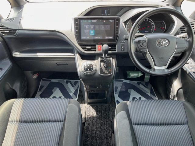 ヴォクシー2.0 ZS 煌