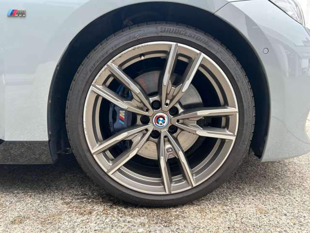2シリーズクーペM240i xドライブ 4WD
