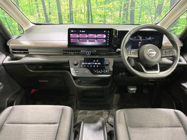 セレナ1.4 e-POWER ハイウェイスターV