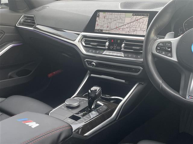 3シリーズセダン320i Mスポーツ
