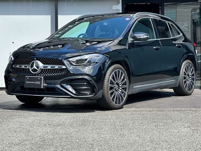 GLAクラスGLA200d 4マチック AMGラインパッケージ 4WD