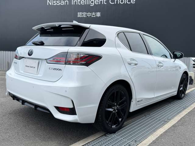 CT200h Fスポーツ Xライン
