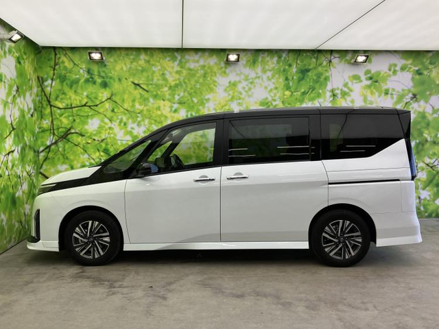 セレナ1.4 e-POWER ハイウェイスターV