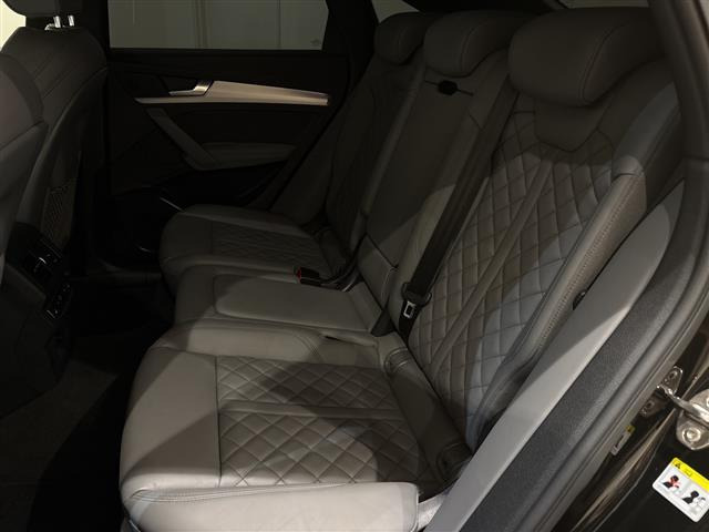 Q5スポーツバックハイ スタイル ディーゼル 4WD