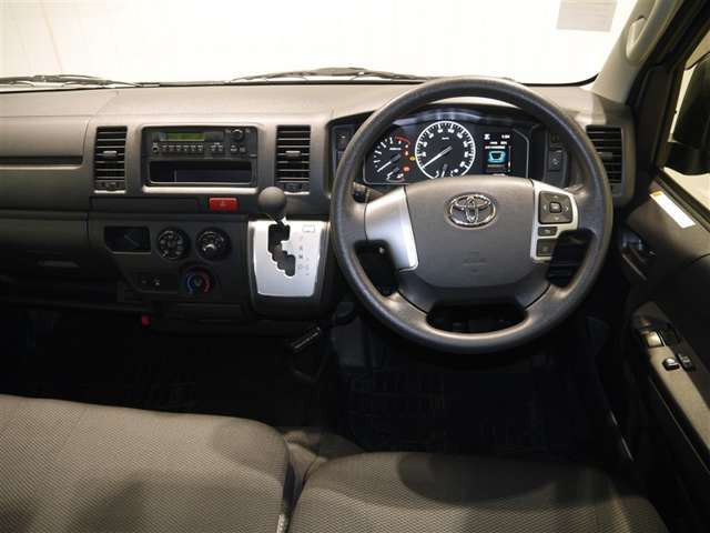 ハイエースバン2.8 DX ロング ディーゼル 4WD
