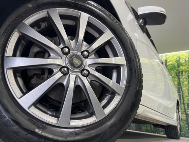 �y15�C���`�A���~�z�C�[���z�O�ςɃ}�b�`�����A���~�z�C�[���𑕒����Ă���܂��B�e��A���~�z�C�[����A�X�^�b�h���X�^�C�����戵�����Ă���܂��B���񂲑��k����������