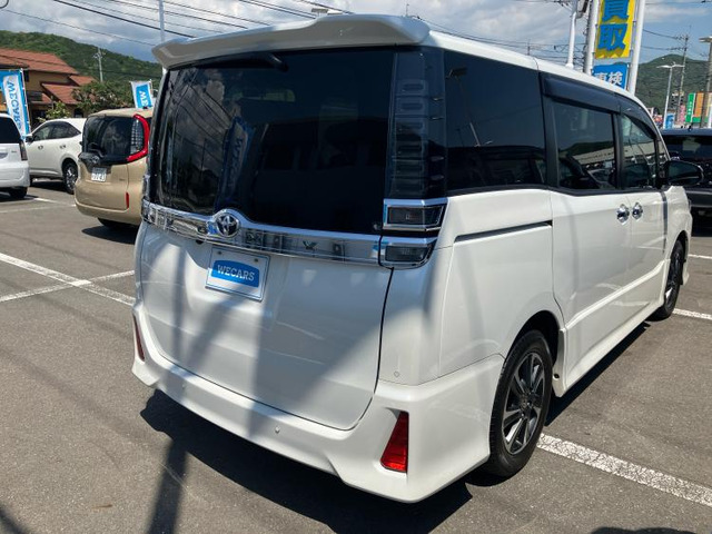 ヴォクシー2.0 ZS 煌III