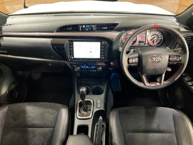 ハイラックス2.4 Z GRスポーツ ディーゼル 4WD