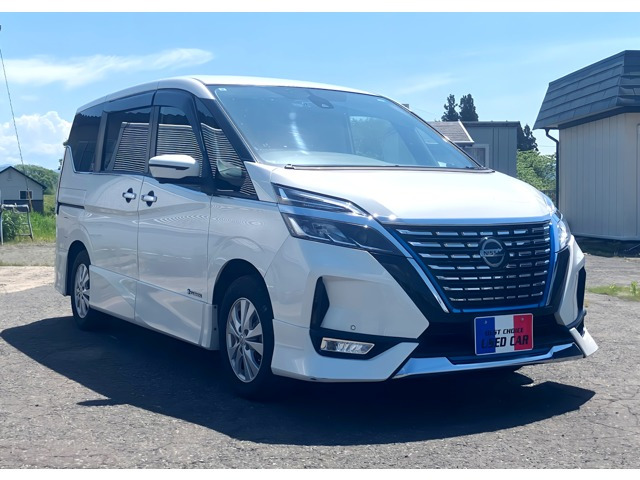 セレナ1.2 e-POWER ハイウェイスターV