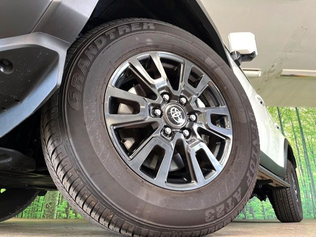 �y�����A���~�z�C�[���z�O�ςɃ}�b�`���������A���~�z�C�[���𑕒����Ă���܂��B�e��ЊO�A���~�z�C�[����A�X�^�b�h���X�^�C�����戵�����Ă���܂��B���񂲑��k����������