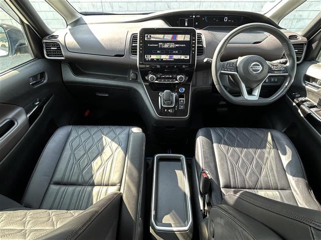 セレナ1.2 e-POWER ハイウェイスターG