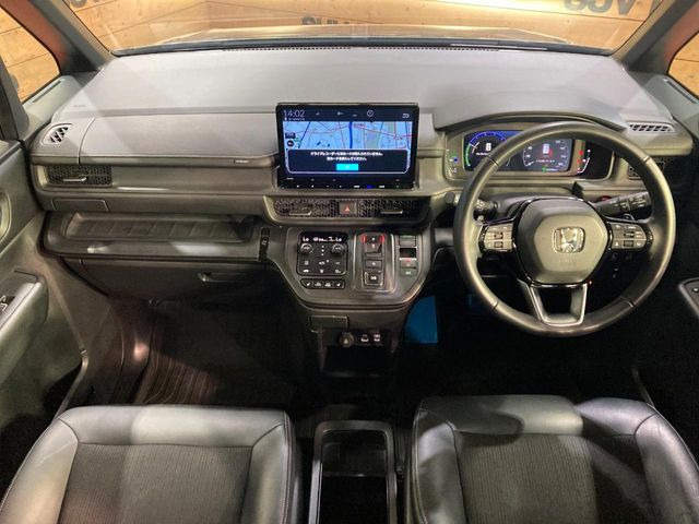 ステップワゴン2.0 e:HEV スパーダ