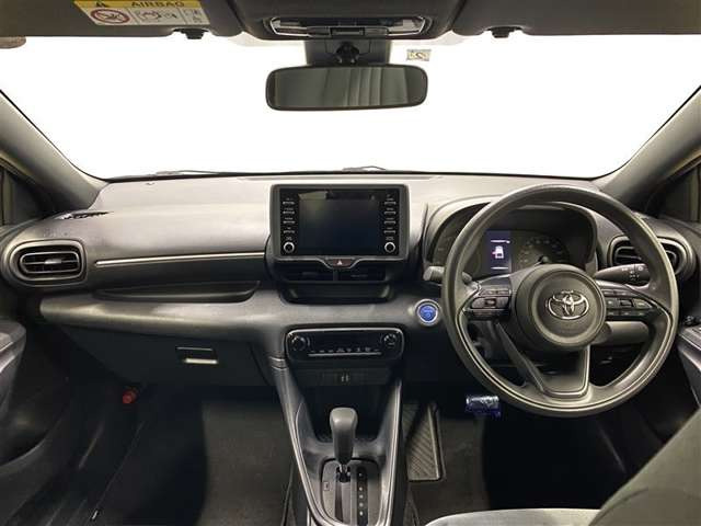 ヤリス1.5 ハイブリッド X E-Four 4WD