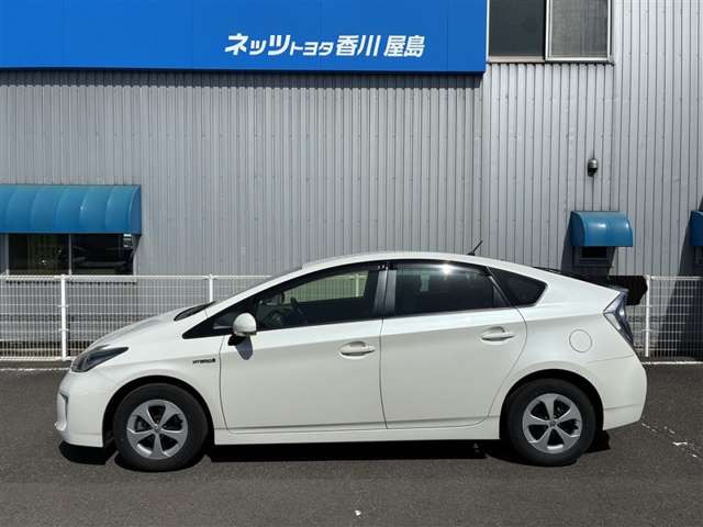 プリウス1.8 S