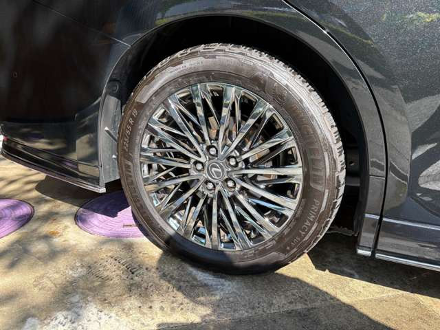 ����19�C���`AW ������ �^�C���T�C�Y225/55R19 �~�V������