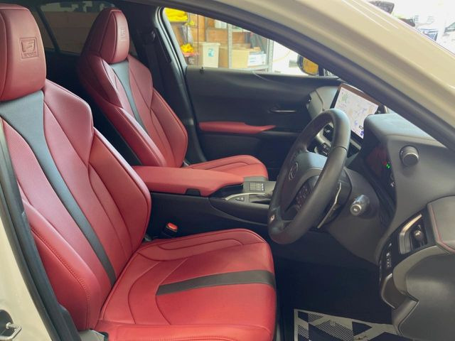 �y��p�X�|�[�c�V�[�g�z�z�[���h���ɗD��A�J�[�u���̑̂������}�����Ă���܂��B�܂��A�̂Ƀt�B�b�g���邩�獘��w�������ɂ����A�����O�h���C�u�⍂�����s�ł����K�ɂ��߂������������܂���