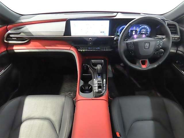 クラウンスポーツ2.5 RS E-Four 4WD