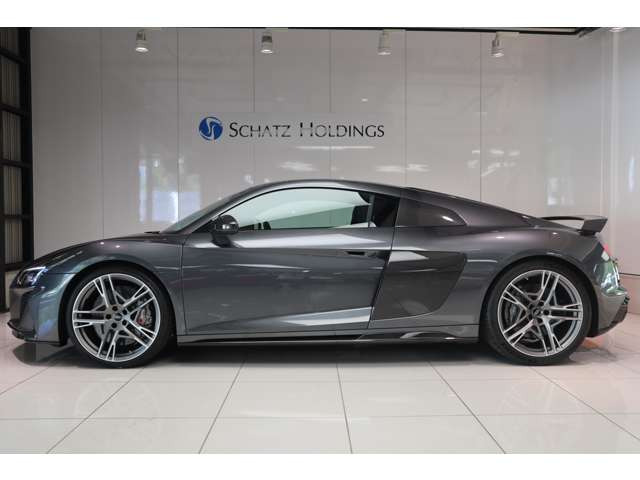 R8V10 パフォーマンス 5.2 FSI クワトロ 4WD