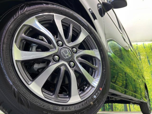 �y����14�C���`�A���~�z�C�[���z�O�ςɃ}�b�`���������A���~�z�C�[���𑕒����Ă���܂��B�e��ЊO�A���~�z�C�[����A�X�^�b�h���X�^�C�����戵�����Ă���܂��B���񂲑��k����������