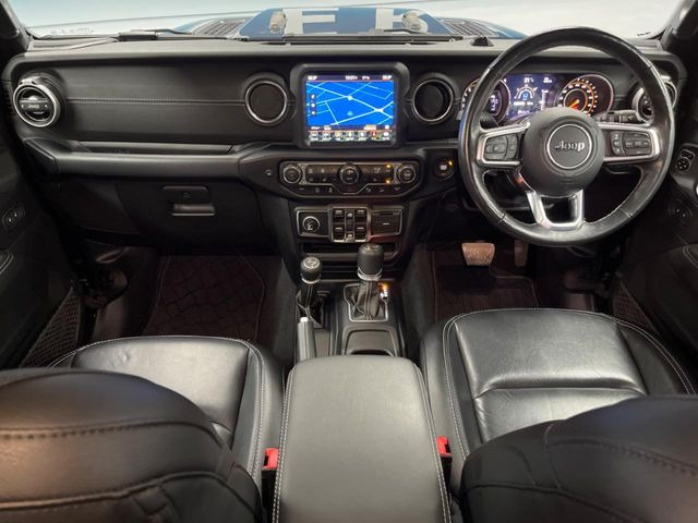 ラングラーアンリミテッド サハラ 4WD