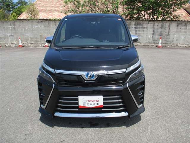 ヴォクシー1.8 ハイブリッド ZS 煌