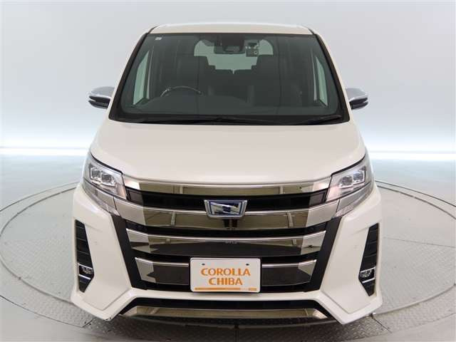 ノア1.8 ハイブリッド Si W×B III