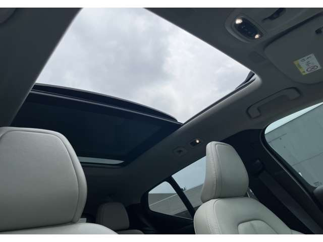 XC40リチャージ プラグイン ハイブリッド T5 インスクリプション